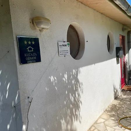 Idyllisches Haus An Weingaerten 30 M Von Kiesstrand *