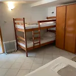 Idyllisches Haus An Weingaerten 30 M Von Kiesstrand Podobuče