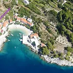 Idyllisches Haus An Weingaerten 30 M Von Kiesstrand 펜션
