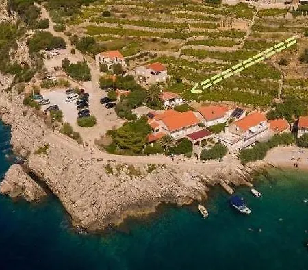 بيت للعطل Idyllisches Haus An Weingaerten 30 M Von Kiesstrand